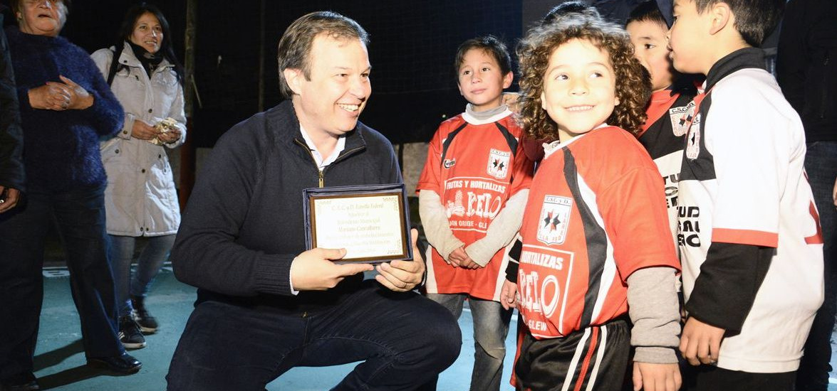 El intendente visitó club barrial de Don Orione puesto en valor por el municipio